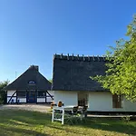 Idyllic Timbered In Lovely Lolland Setting 別荘